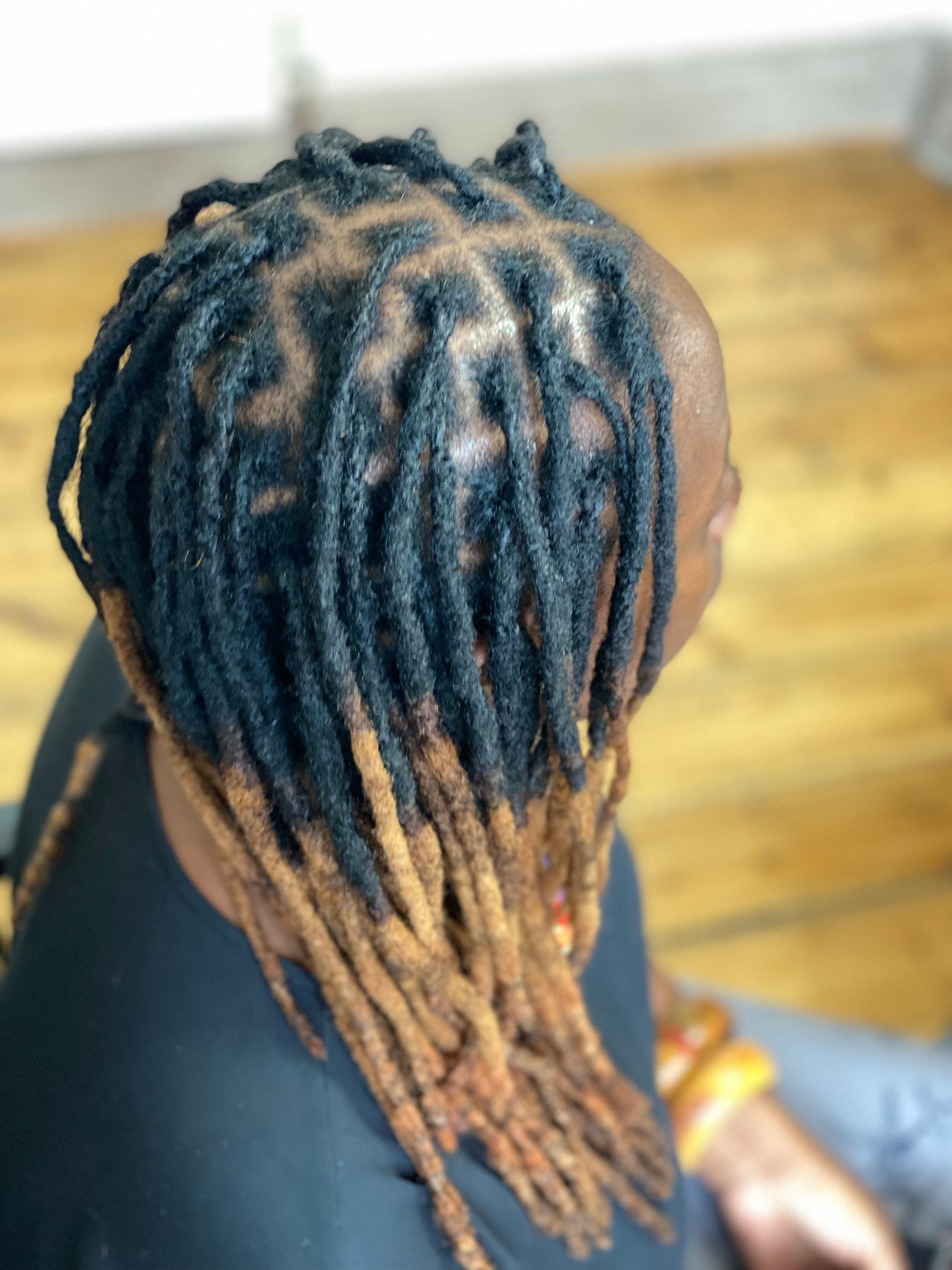 crochet method on locs for smooth look